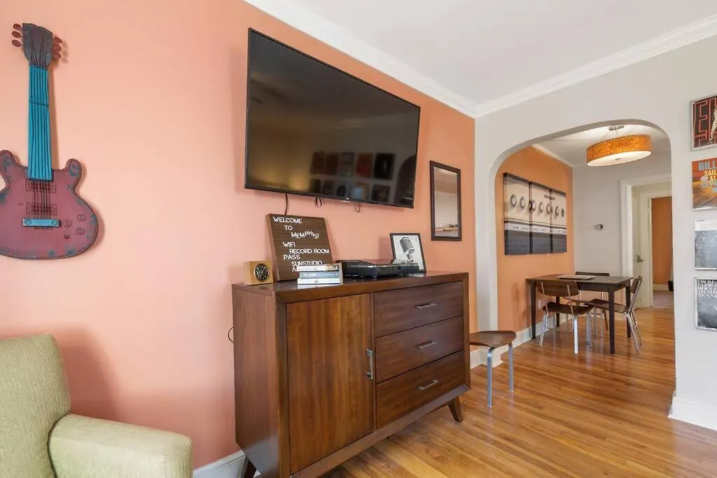 Retro 1Br For 4 With King Bed Near Zoo And Liberty Bowl Lägenhet Memphis 0*,  USA